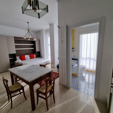 מילאנו Ampio Ed Incantevole Monolocale A Citylife מראה חיצוני תמונה